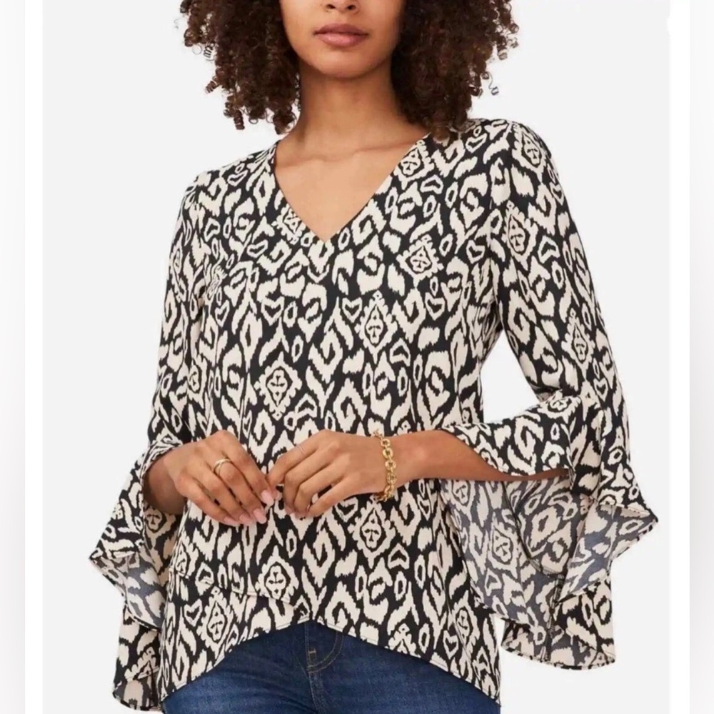 Vince Camuto Printed V-Neck Blouse, Black/White Women's Medium Size XS